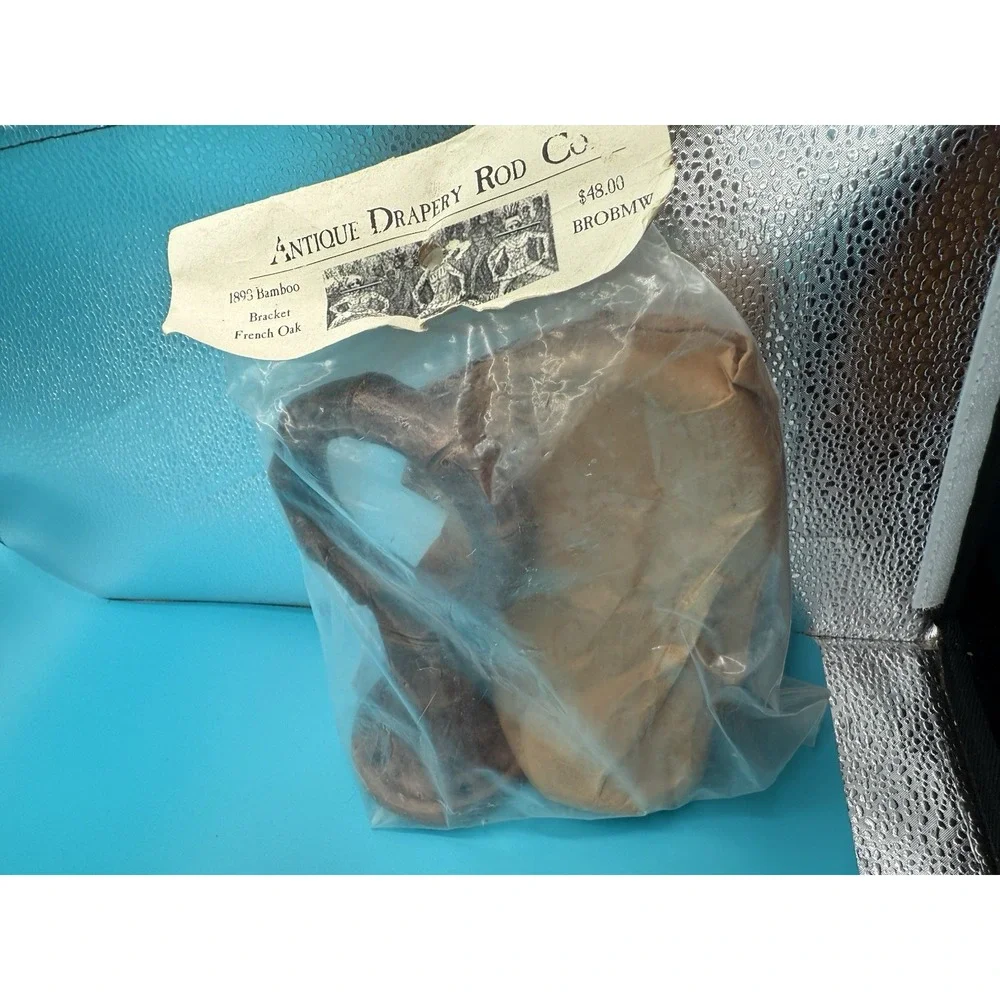 Antique Drapery Rod Co Pair of 4 Screw Small Brackets French Oak‎ # BROBMW